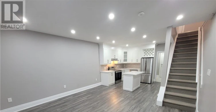 27 Belmont Avenue, Hamilton, ON, L8L 7L9 - 6