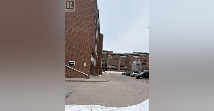 210-4064 Lawrence Avenue E, Toronto, ON, M1E 4V6 - 2