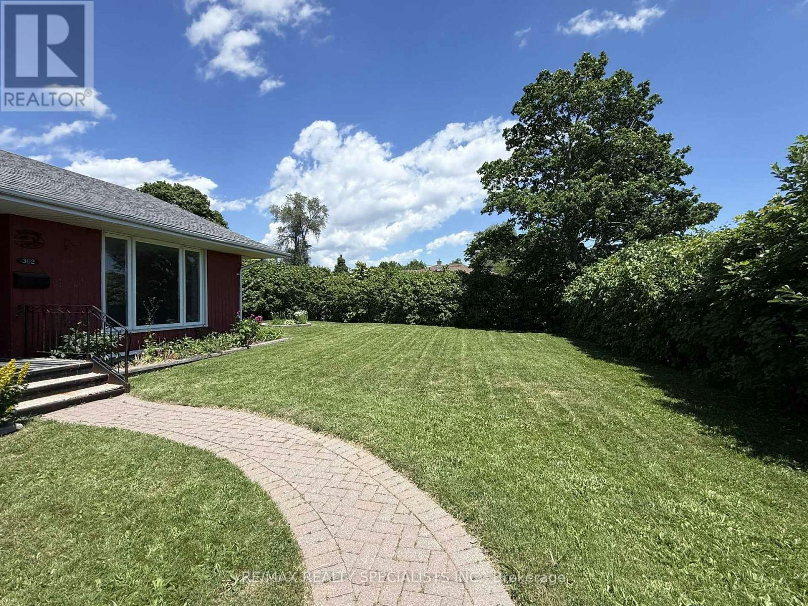 302 King Street, Quinte West, ON, K8V 3X5