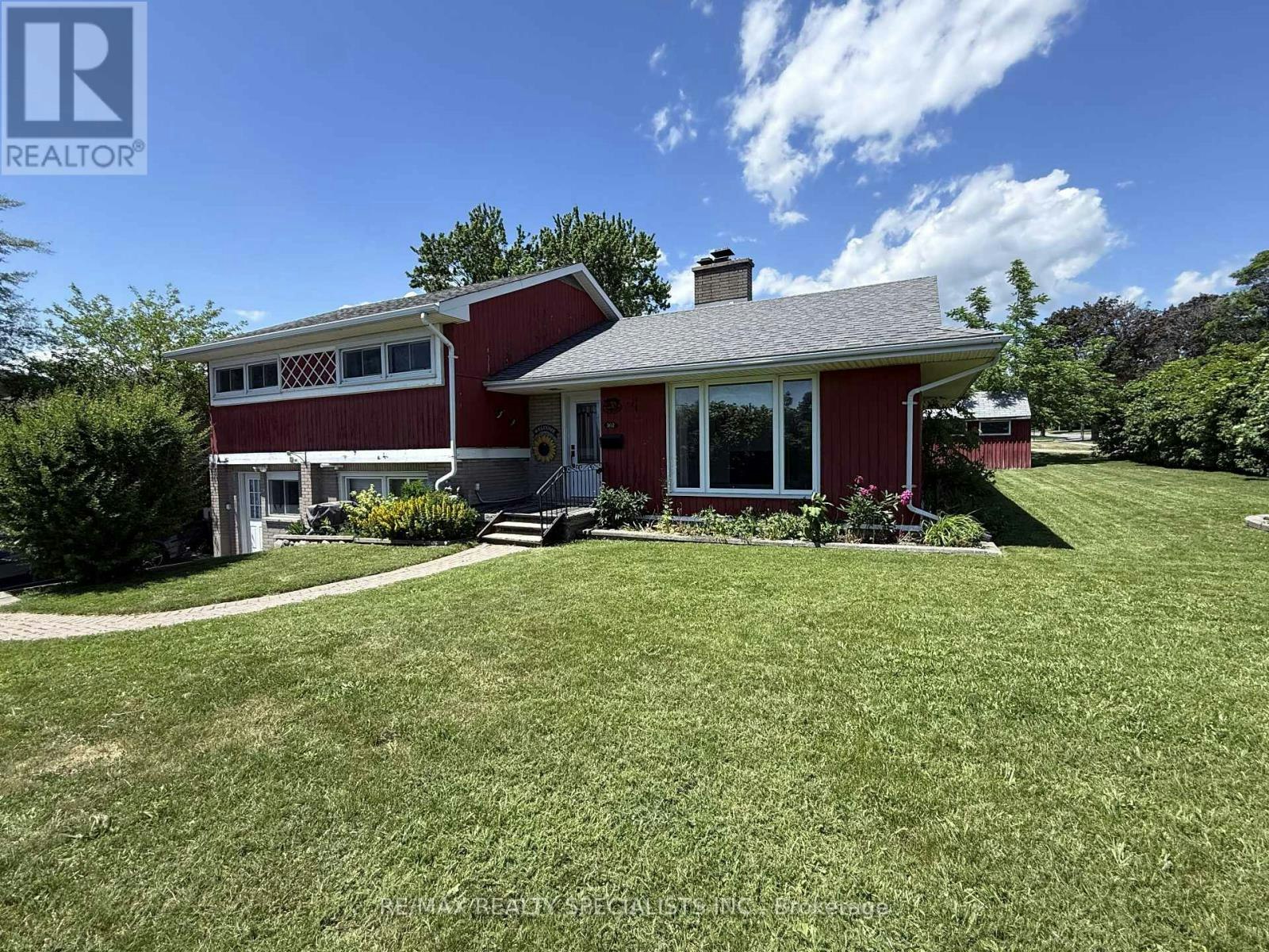 302 King Street, Quinte West, ON, K8V 3X5