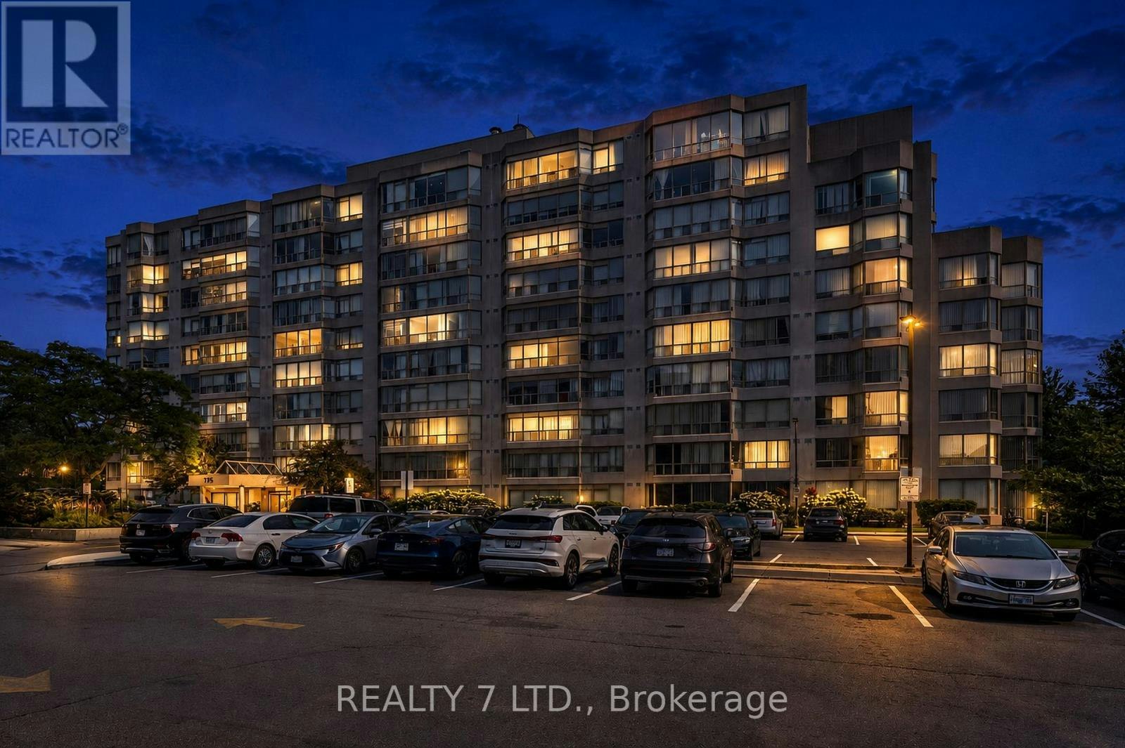 303-175 Cedar Avenue, Richmond Hill, ON, L4C 9V3
