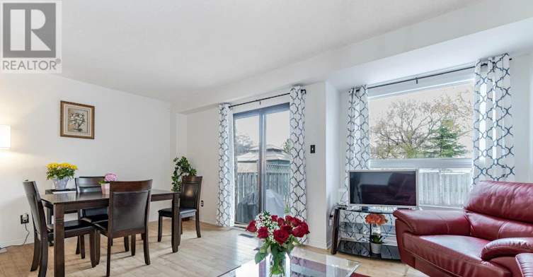10 Mullis Crescent, Brampton, ON, L6Y 4T3 - 10