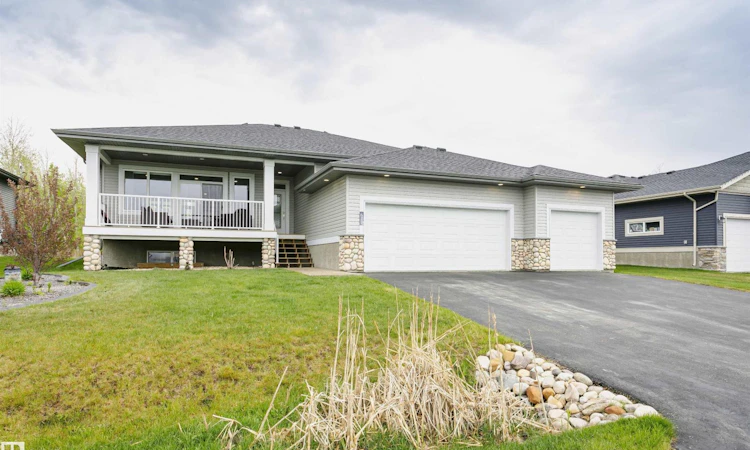 611-55101 Ste Anne Trail