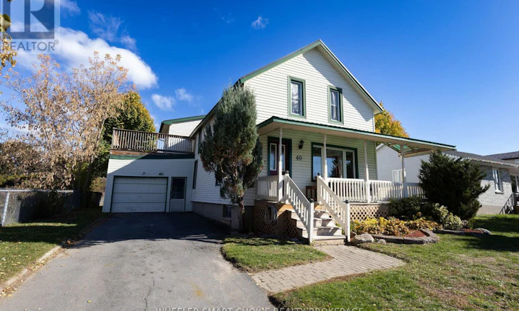 40 St Laurent Avenue