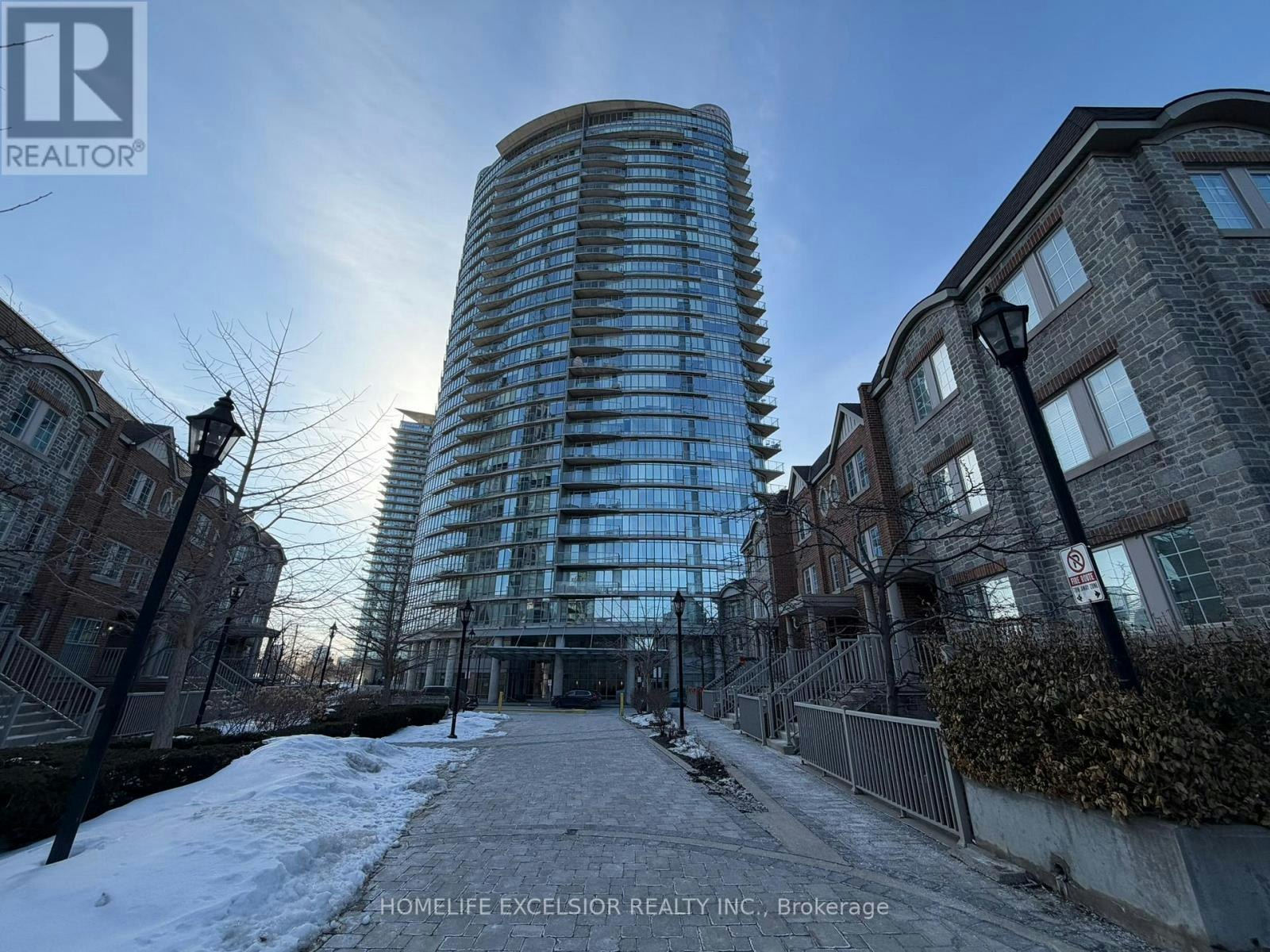 2411-15 Windermere Avenue, Toronto, ON, M6S 5A2