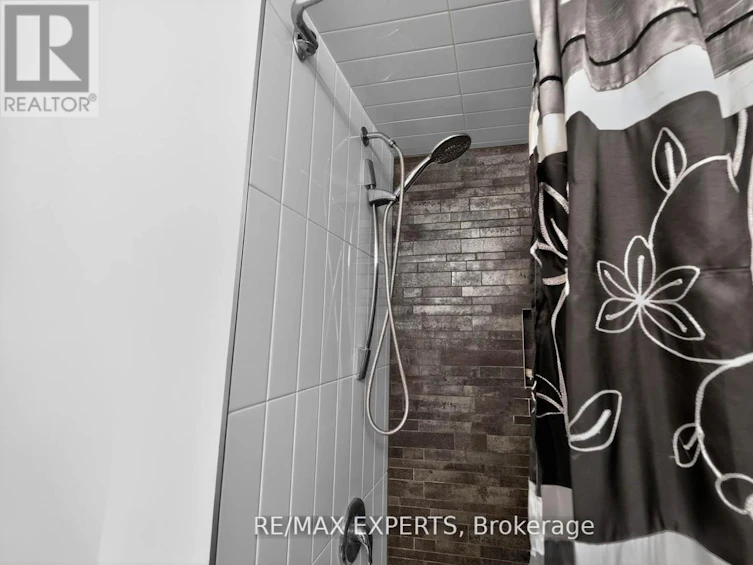 60 Suburban Drive, Mississauga, ON, L5N 1G9 - 34