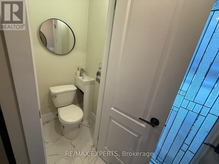 60 Suburban Drive, Mississauga, ON, L5N 1G9 - 17