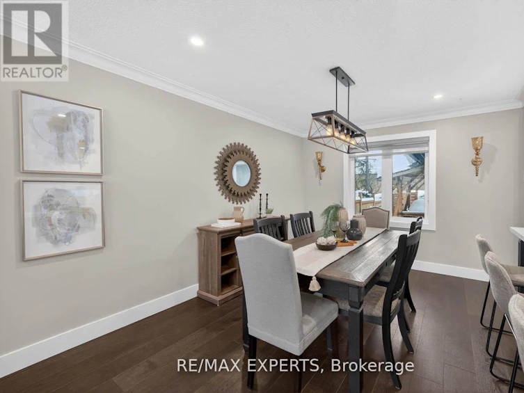 60 Suburban Drive, Mississauga, ON, L5N 1G9 - 8