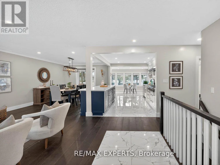 60 Suburban Drive, Mississauga, ON, L5N 1G9 - 7