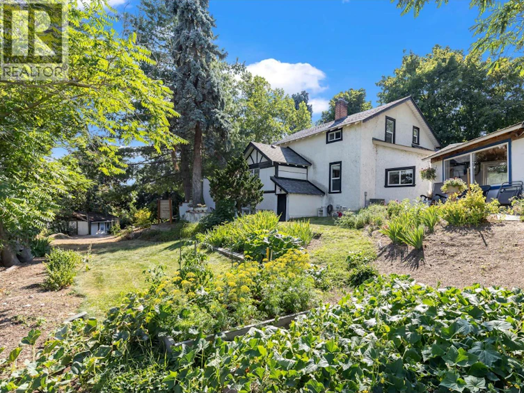 5109 Caldwell Street, Summerland, BC, V0H 1Z4 - 2