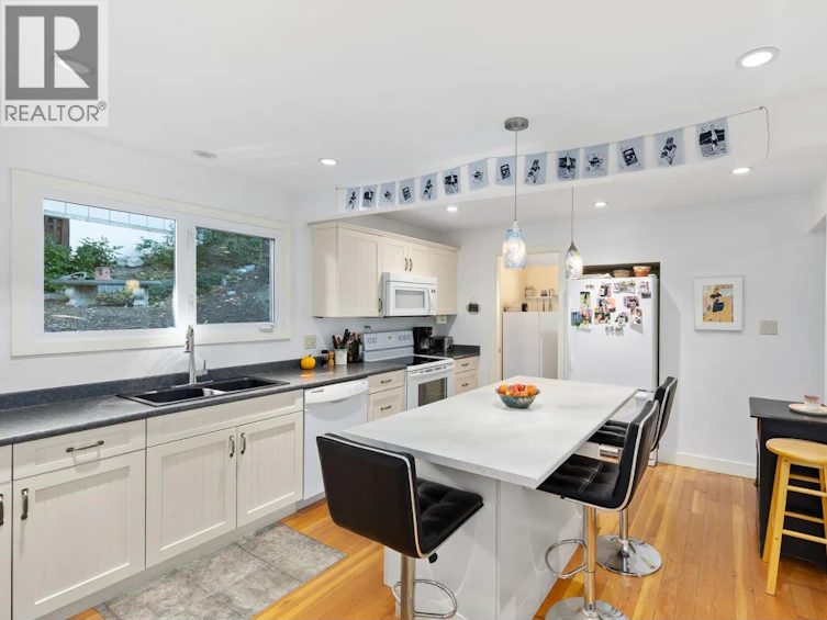 5109 Caldwell Street, Summerland, BC, V0H 1Z4 - 11