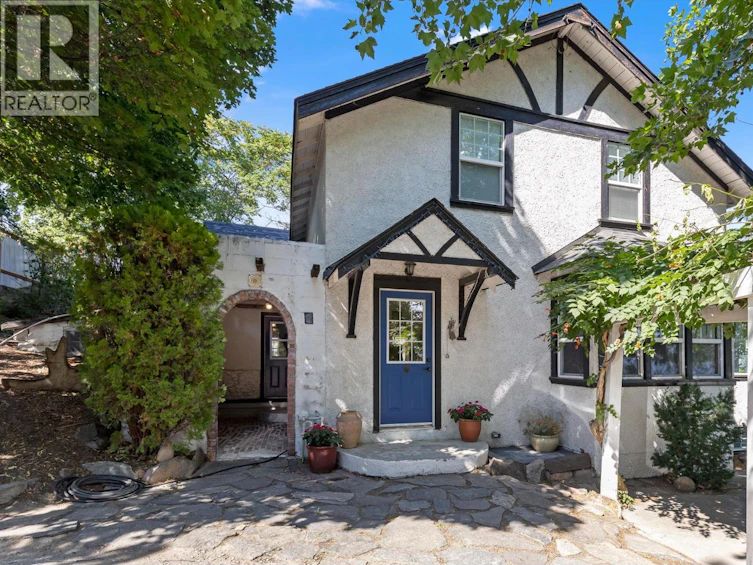 5109 Caldwell Street, Summerland, BC, V0H 1Z4