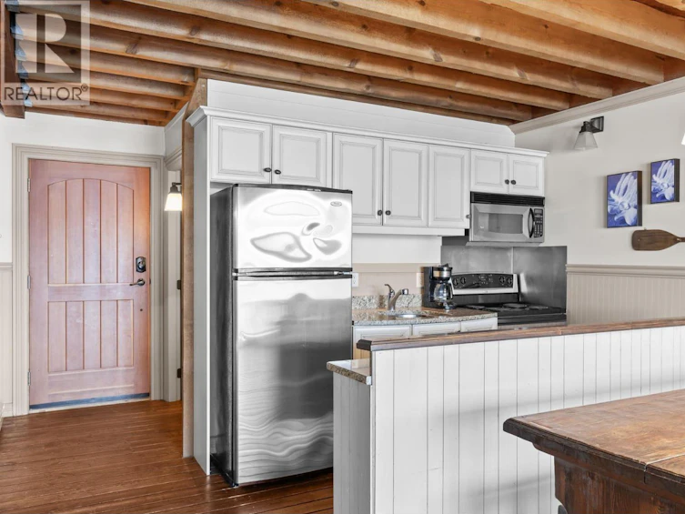 7-4215 Westside Road, West Kelowna, BC, V1Z 3W8 - 7