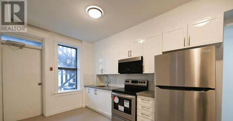 2-1A Leonard Avenue, Toronto, ON, M5T 2P8 - 3