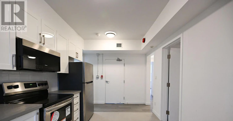 2-1A Leonard Avenue, Toronto, ON, M5T 2P8 - 5