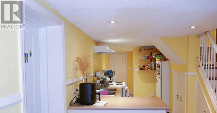 LOWER-1026 Ossington Avenue, Toronto, ON, M6G 3V6 - 2