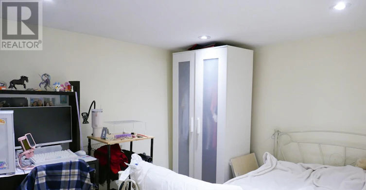 LOWER-1026 Ossington Avenue, Toronto, ON, M6G 3V6 - 6