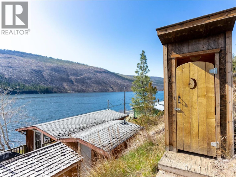 2631 Loon Lake Road, Loon Lake, BC, V0K 1H1 - 14