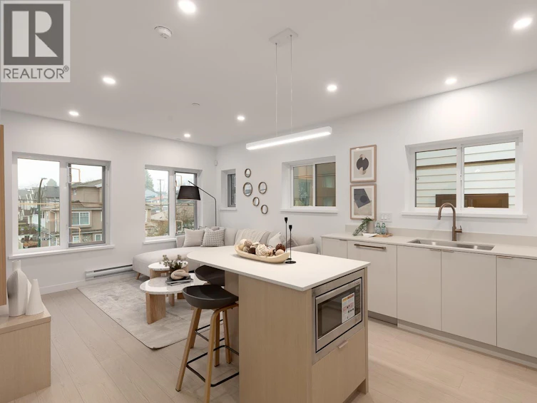 208-2339 E 34th Avenue, Vancouver, BC, V5R 2S6 - 2