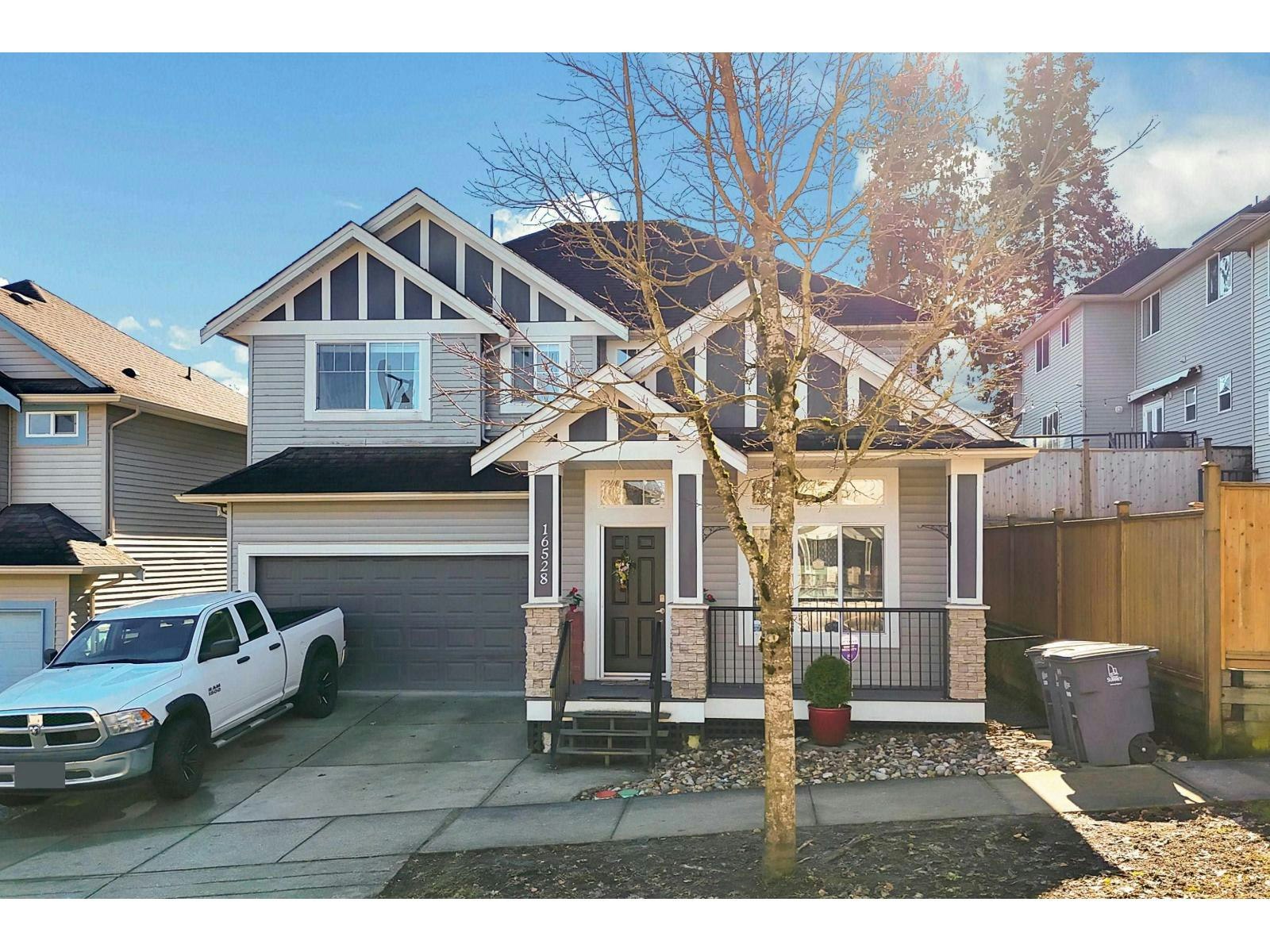 16528 59a Avenue, Surrey, BC, V3S 4N9