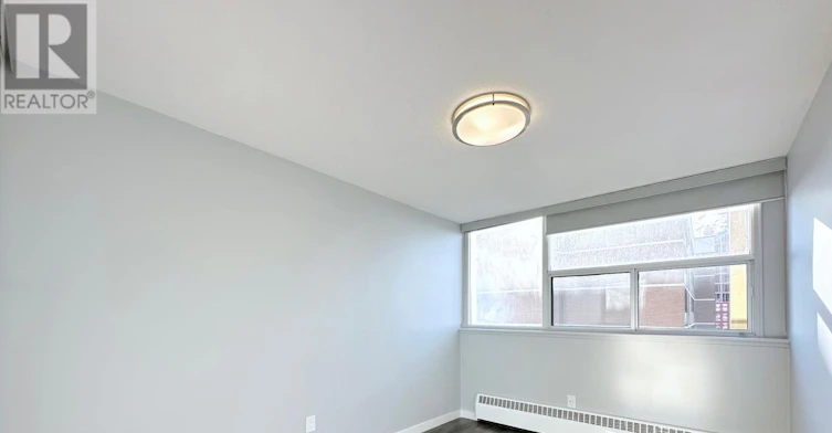 2109-2575 Danforth Avenue, Toronto, ON, M4C 1L5 - 8