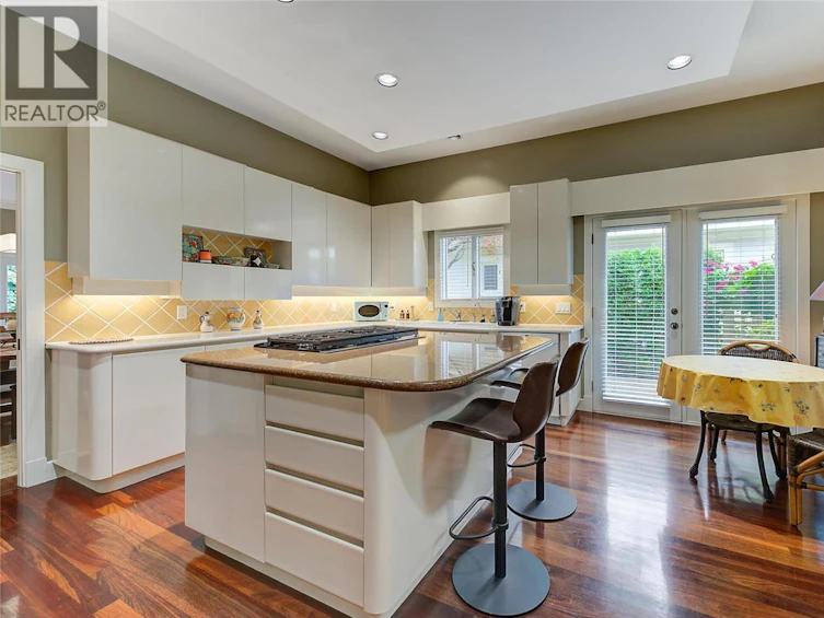 20-2368 Abbott Street, Kelowna, BC, V1Y 9G7 - 19