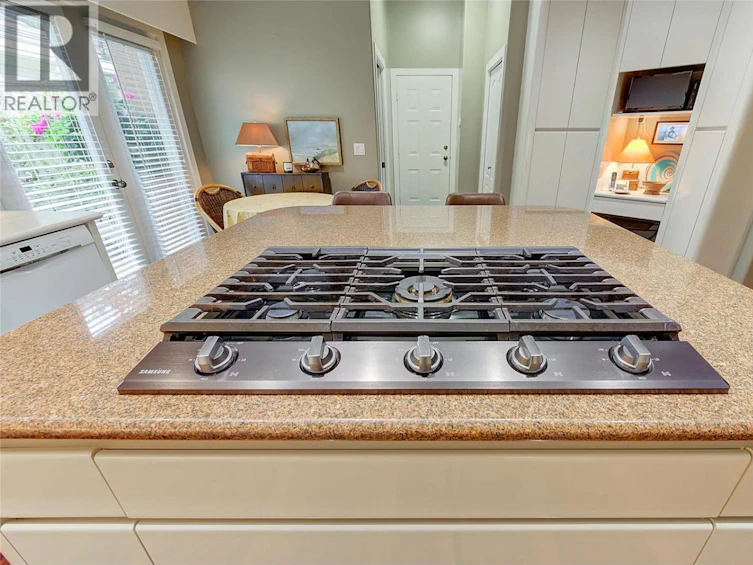 20-2368 Abbott Street, Kelowna, BC, V1Y 9G7 - 23