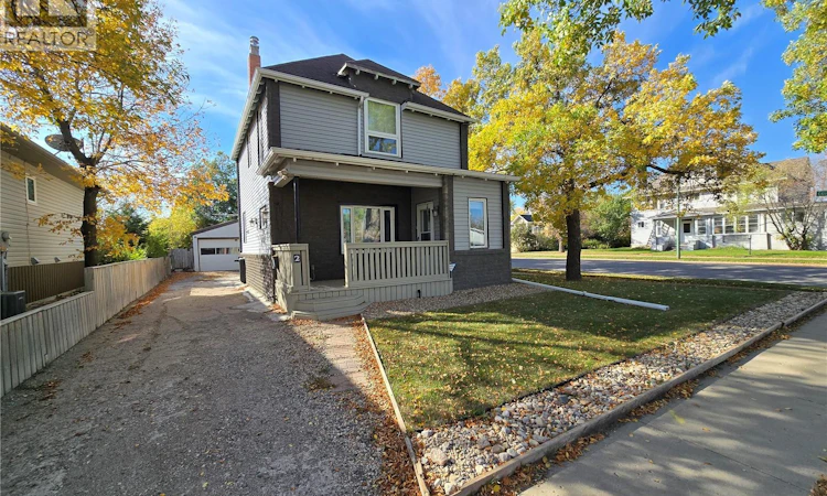 2 Prairie Avenue