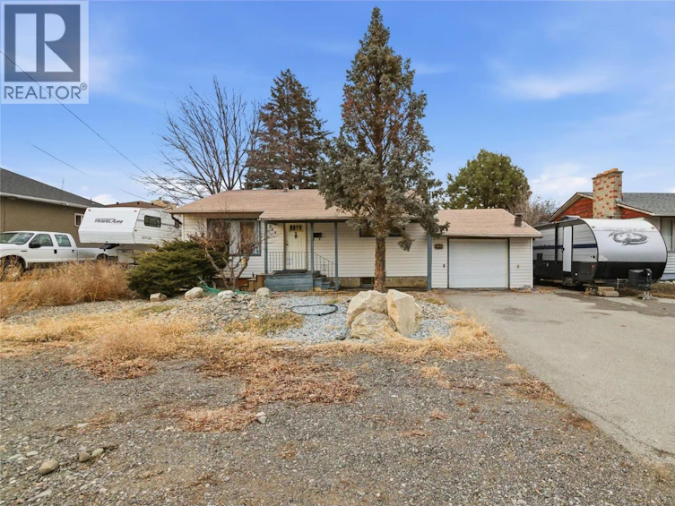 223 Nelson Avenue, Kamloops, BC, V2B 1M4 - 2