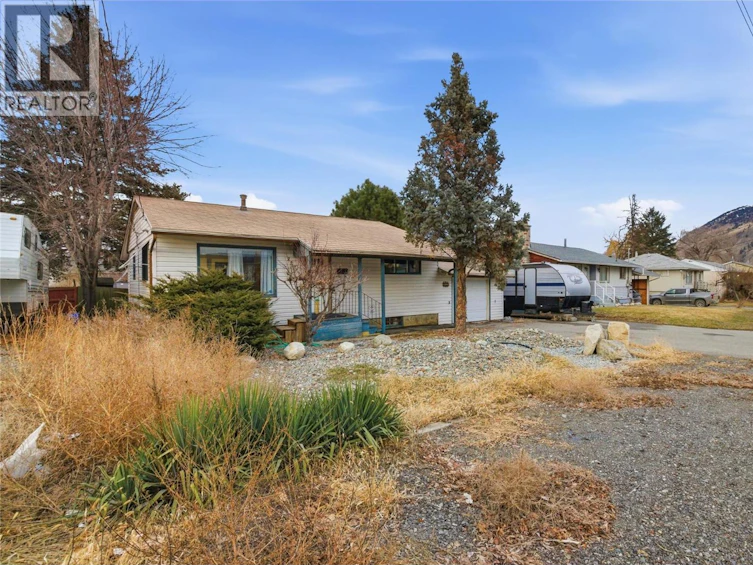 223 Nelson Avenue, Kamloops, BC, V2B 1M4 - 4