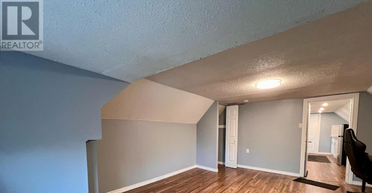 108 Cumberland Avenue, Hamilton, ON, L8M 1Z3 - 11