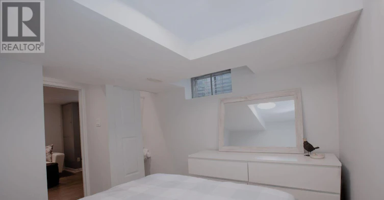 BSMT-16 Lisburn Crescent, Toronto, ON, M2J 2Z5 - 13