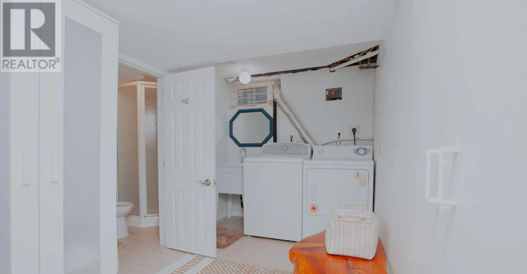 BSMT-16 Lisburn Crescent, Toronto, ON, M2J 2Z5 - 17