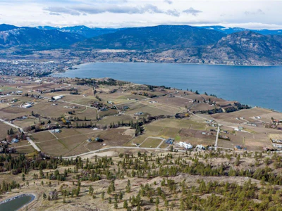 880 Naramata Road - 3