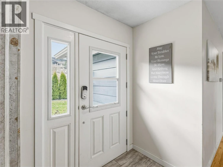 1971 SE 3 Avenue, Salmon Arm, BC, V1E 1V2 - 5