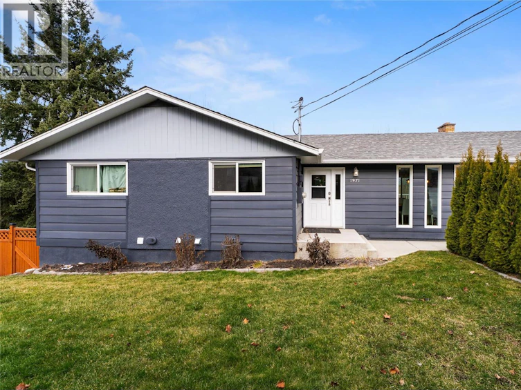 1971 SE 3 Avenue, Salmon Arm, BC, V1E 1V2 - 2