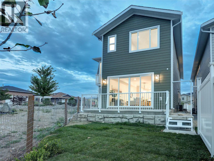 392 Chardonnay Avenue, Oliver, BC, V0H 1T4 - 31