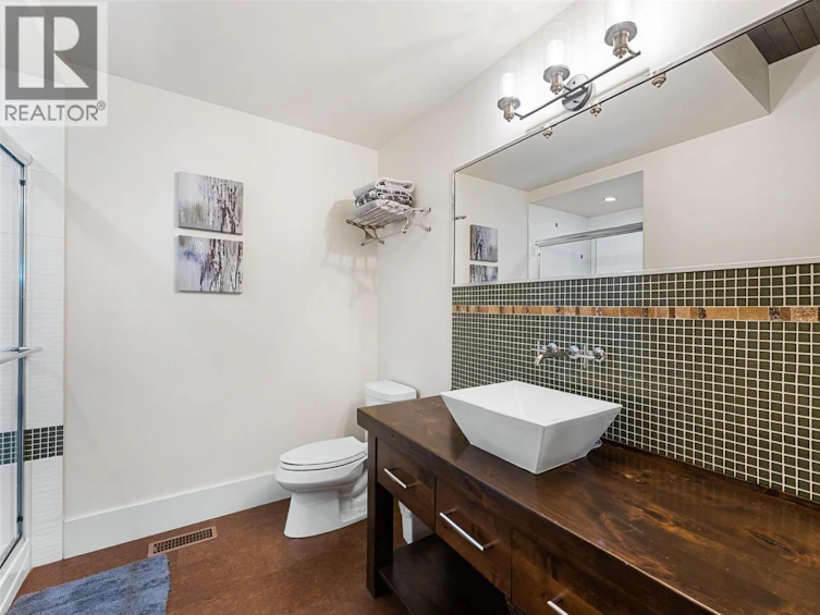 2457 Selkirk Drive, Kelowna, BC, V1V 2R7 - 44