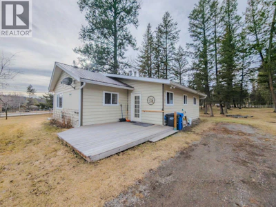 4734 Kitwanga Drive - 3