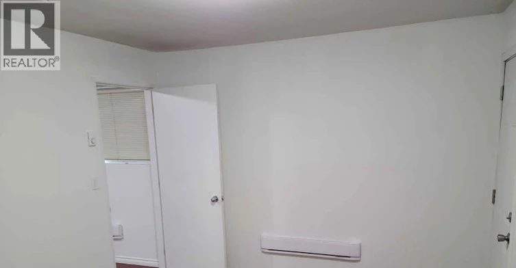 38xx Windermere Street, Vancouver, BC, V5R 2G4 - 4