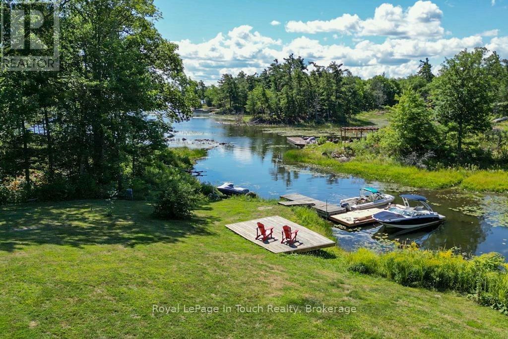 2974 1040 Island, Georgian Bay, ON, P0E 1E0