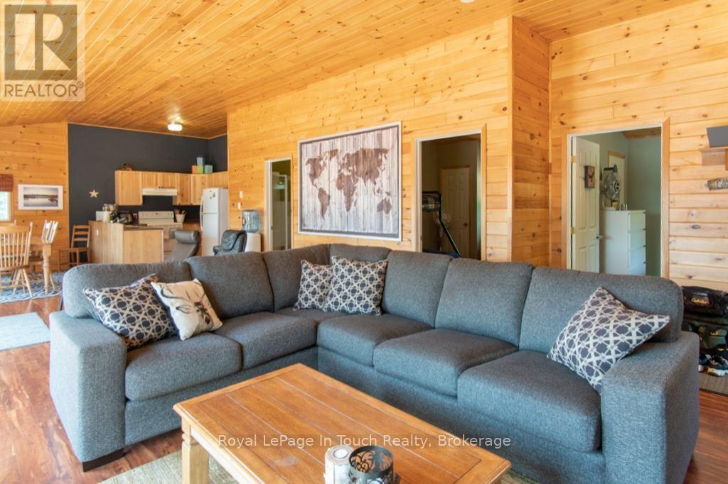 2974 1040 Island, Georgian Bay, ON, P0E 1E0