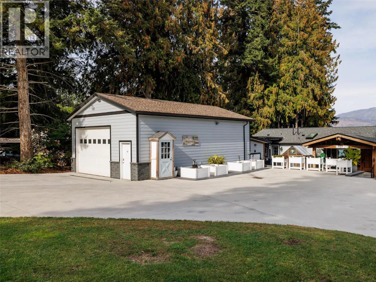 2661 Blind Bay Road, Blind Bay, BC, V0E 1H1 - 39