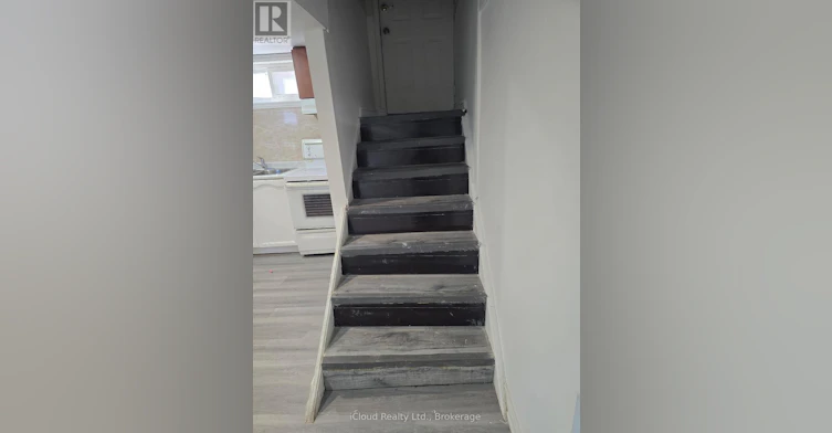BSMT-8 York Street, Mississauga, ON, L4T 3M7 - 2