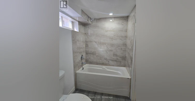 BSMT-8 York Street, Mississauga, ON, L4T 3M7 - 11