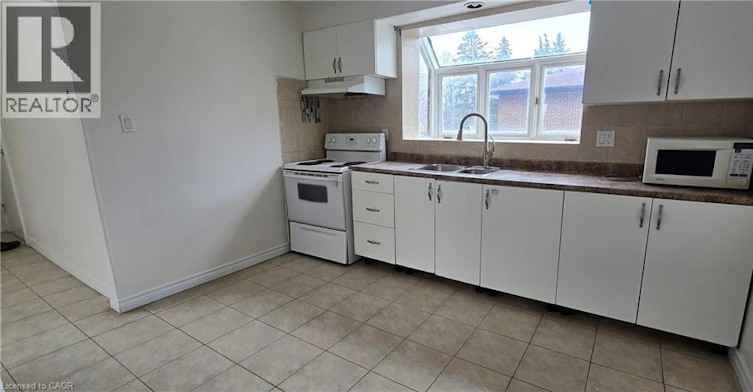 A-23 Rutherford Drive, Kitchener, ON, N2A 1P8 - 3