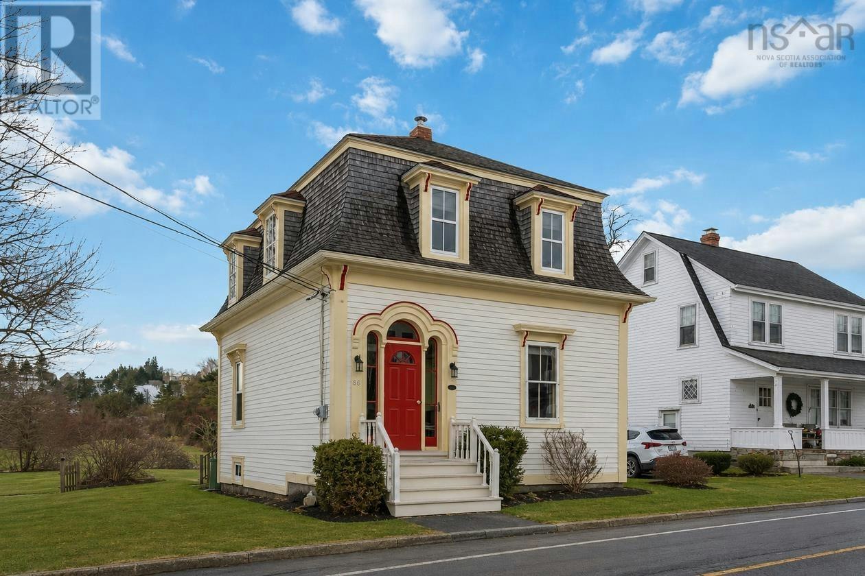66 Tannery Road, Lunenburg, NS, B0J 2C0