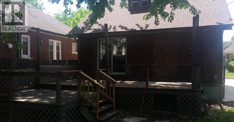 840 Jos. Janisse, Windsor, ON, N8Y 3A8 - 2