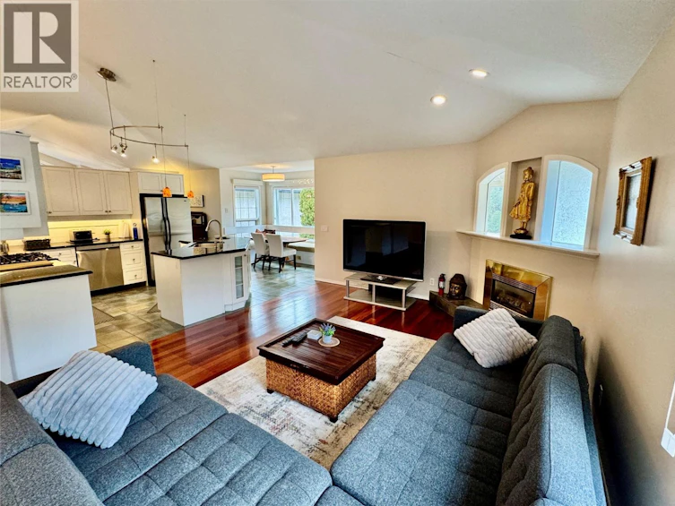 773 Siwash Court, Kelowna, BC, V1V 1N5 - 6