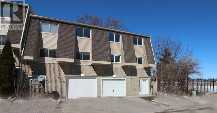 21-1460 Limberlost Road, London, ON, N6G 2C6